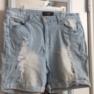 Mid thigh distressed shorts